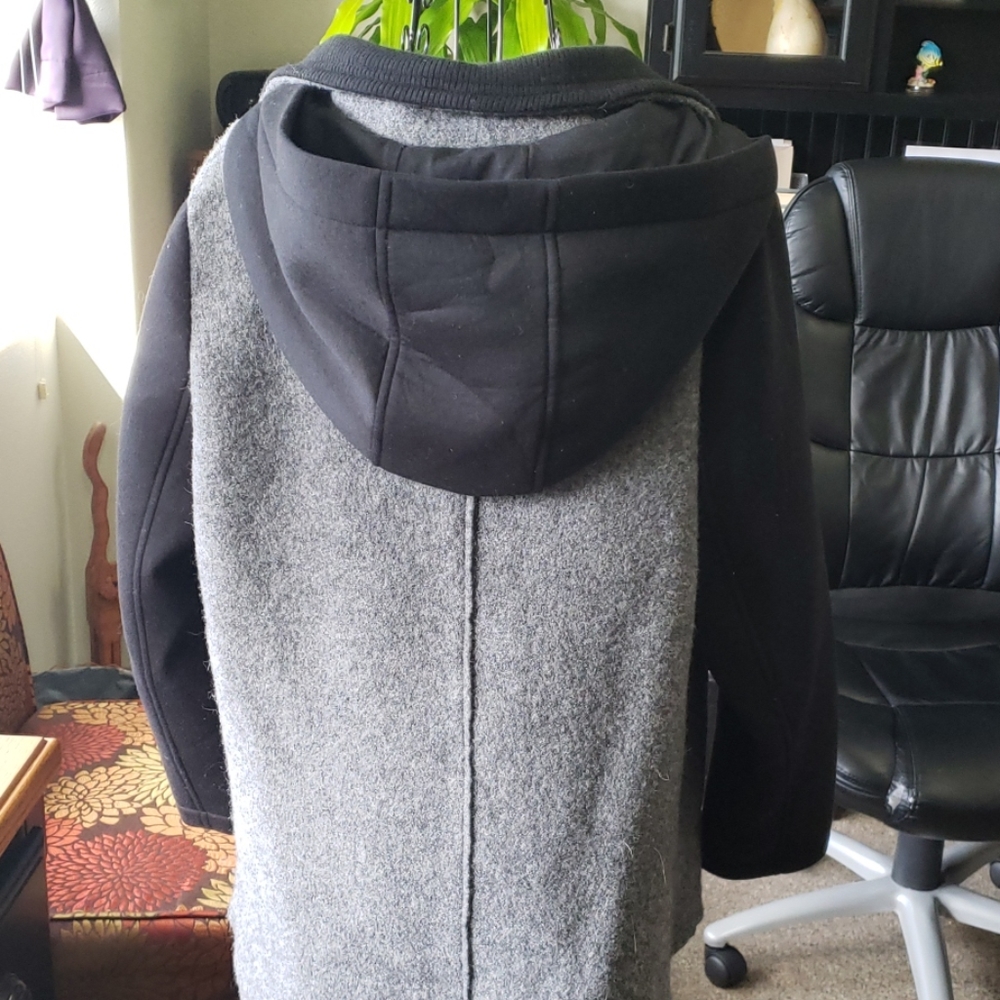 Jacket - Picture 2 of 3